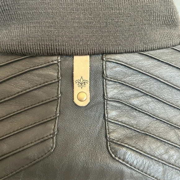 Mackage for Aritzia NWOT land skin leather coat XS in dark olive green. Amazing! - Picture 5 of 16